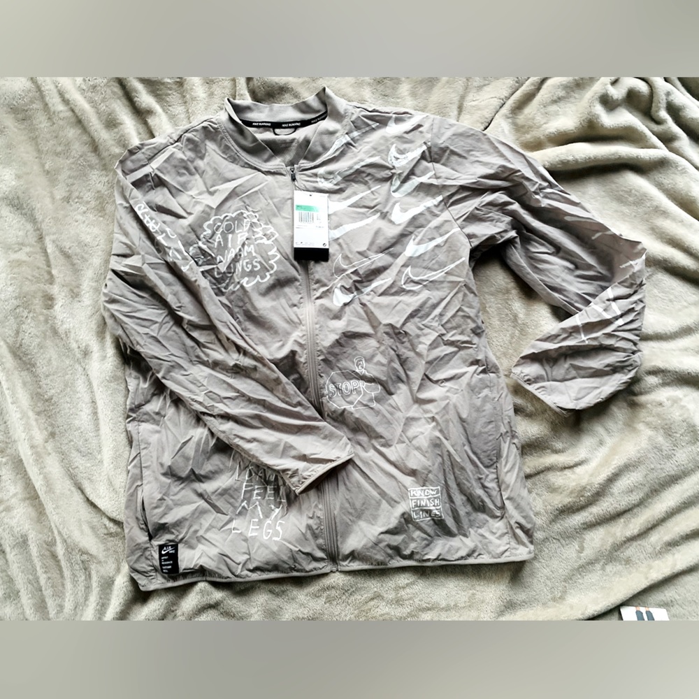 Nike run A.I.R. Nathan Bell running jacket